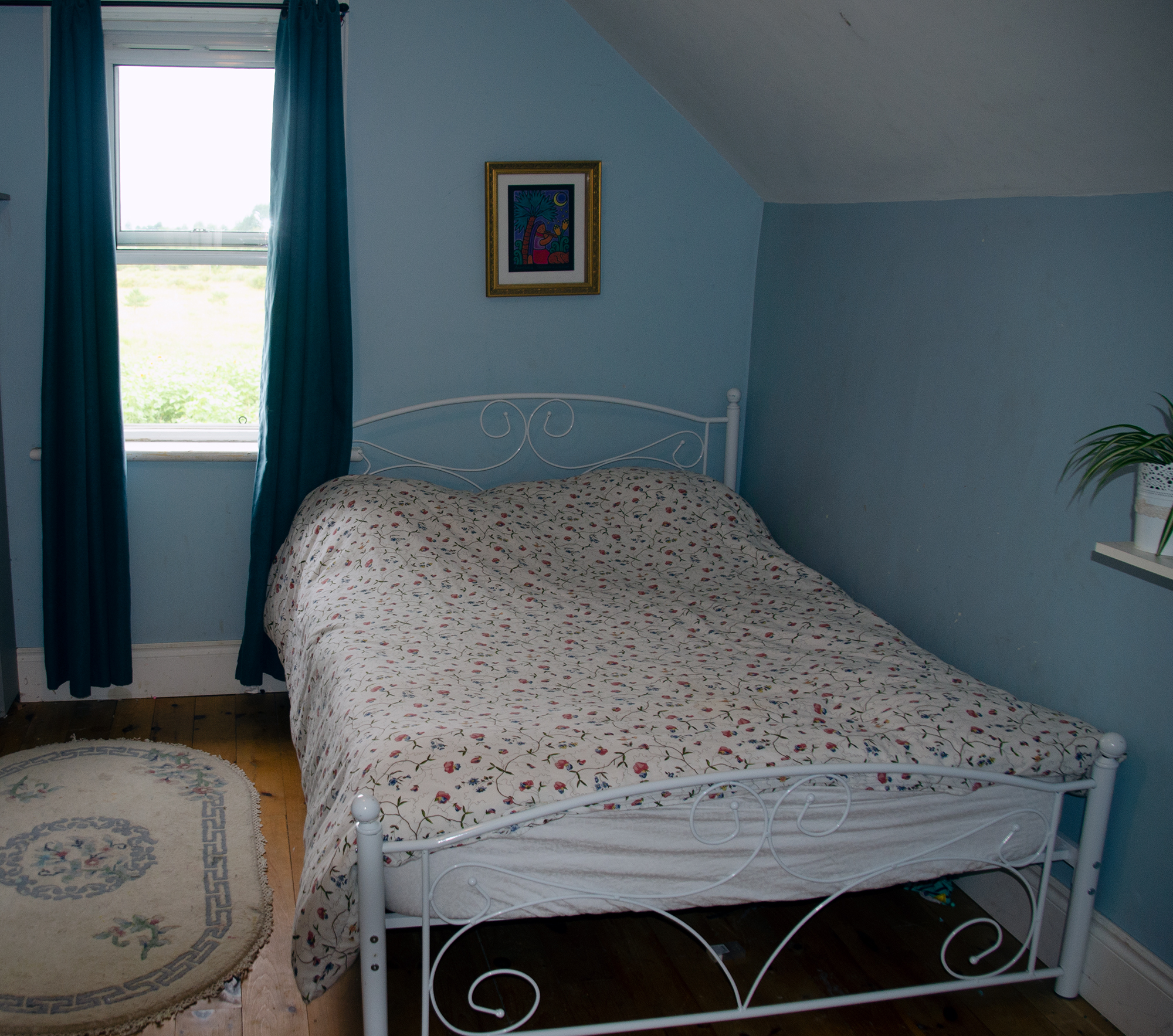 slow2-bedroom1